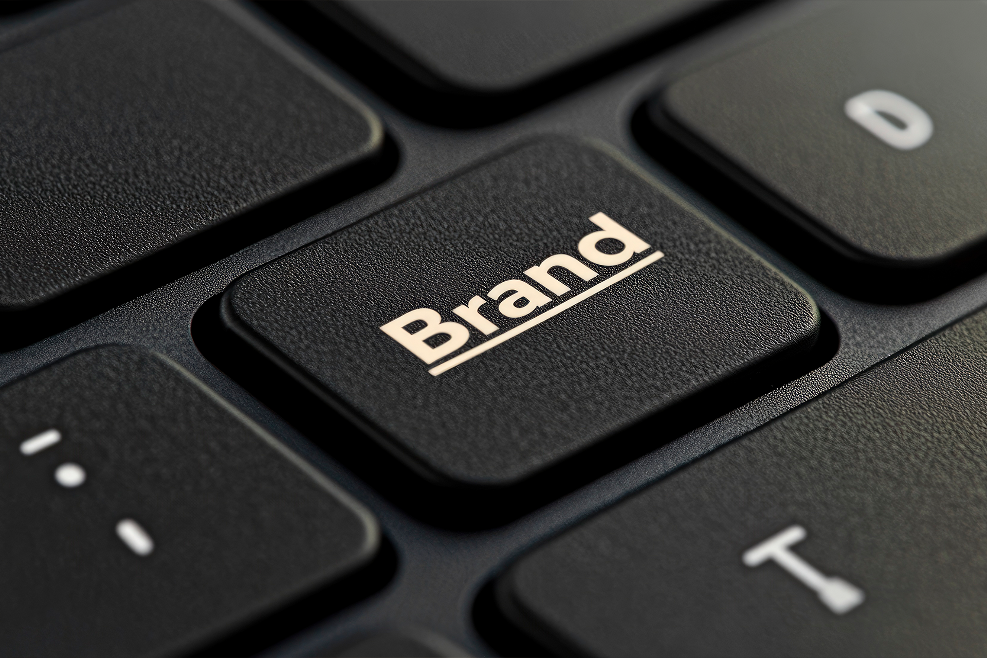 Branding que Respira: Sua Marca Fala ou Só Ocupa Espaço?